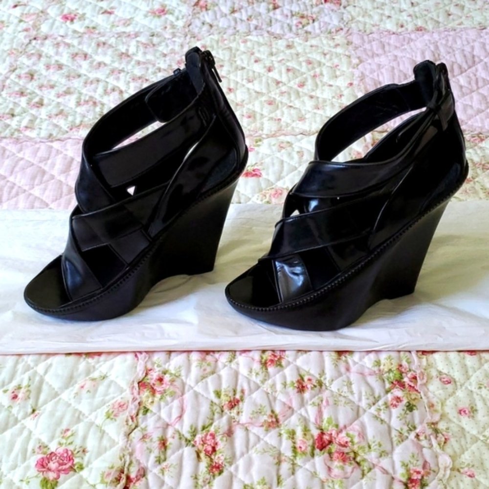 Givenchy runway sexy strappy wedge heel patent leather gladiator celebrity 36 6
